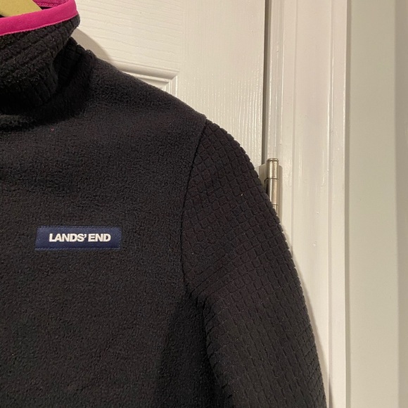 NWT Lands End Girls Size XL Black Pink Waffle Fleece Wind Resistant Full Zip - Picture 4 of 11